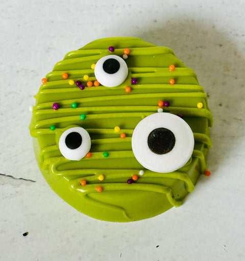 Scary Eyeball Chocolate Covered Oreos - Set of 12